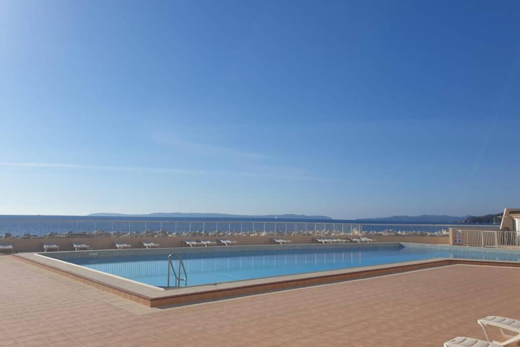Face Mer Entre Plage Et Marina Bormes-les-Mimosas Exterior photo