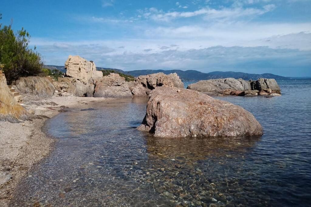 Face Mer Entre Plage Et Marina Bormes-les-Mimosas Exterior photo